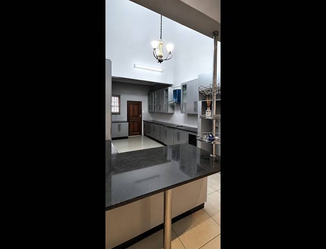 8 BEDROOM HOUSE FOR SALE IN BENDOR